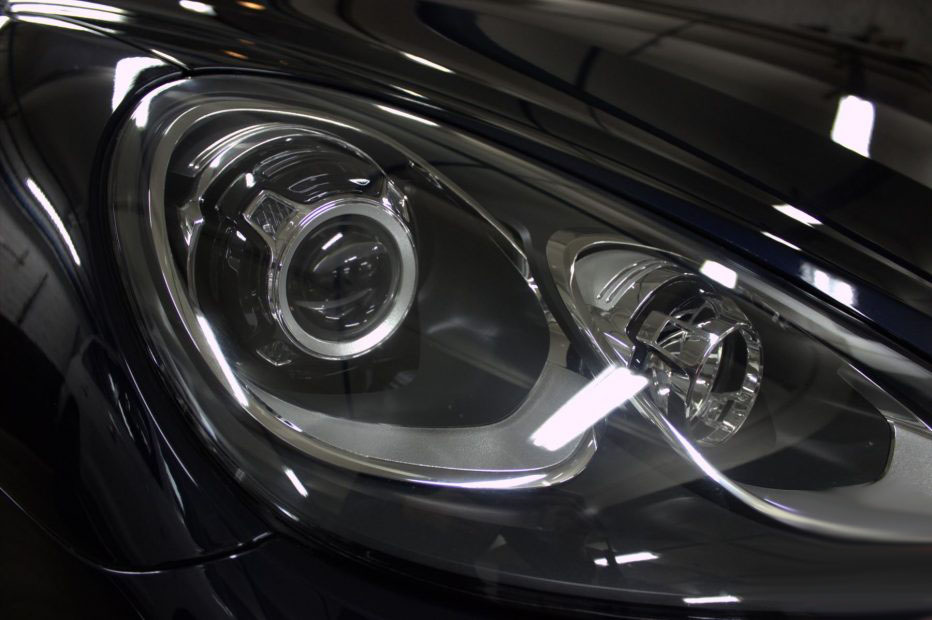 Porsche Cayenne - оклеивание защитной пленкой Suntek