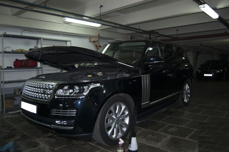 Антигравийная пленка капота для Land Rover Vogue