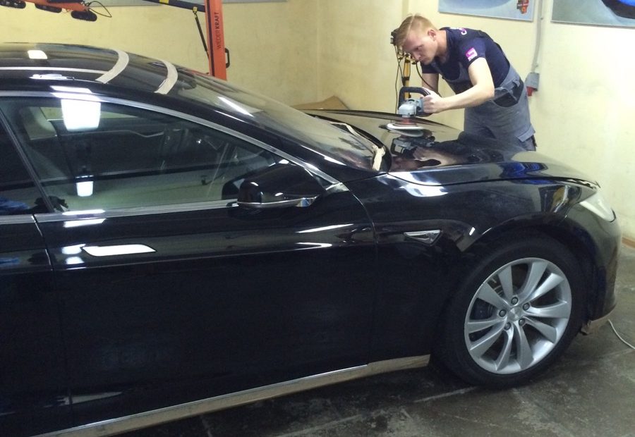 Полировка, защитное покрытие Ceramic Pro и защитные пленки на Tesla S